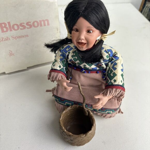 Danbury Mint Native American Indian Doll Spring Blossom by FayZah Spanos Pottery - Picture 13 of 14